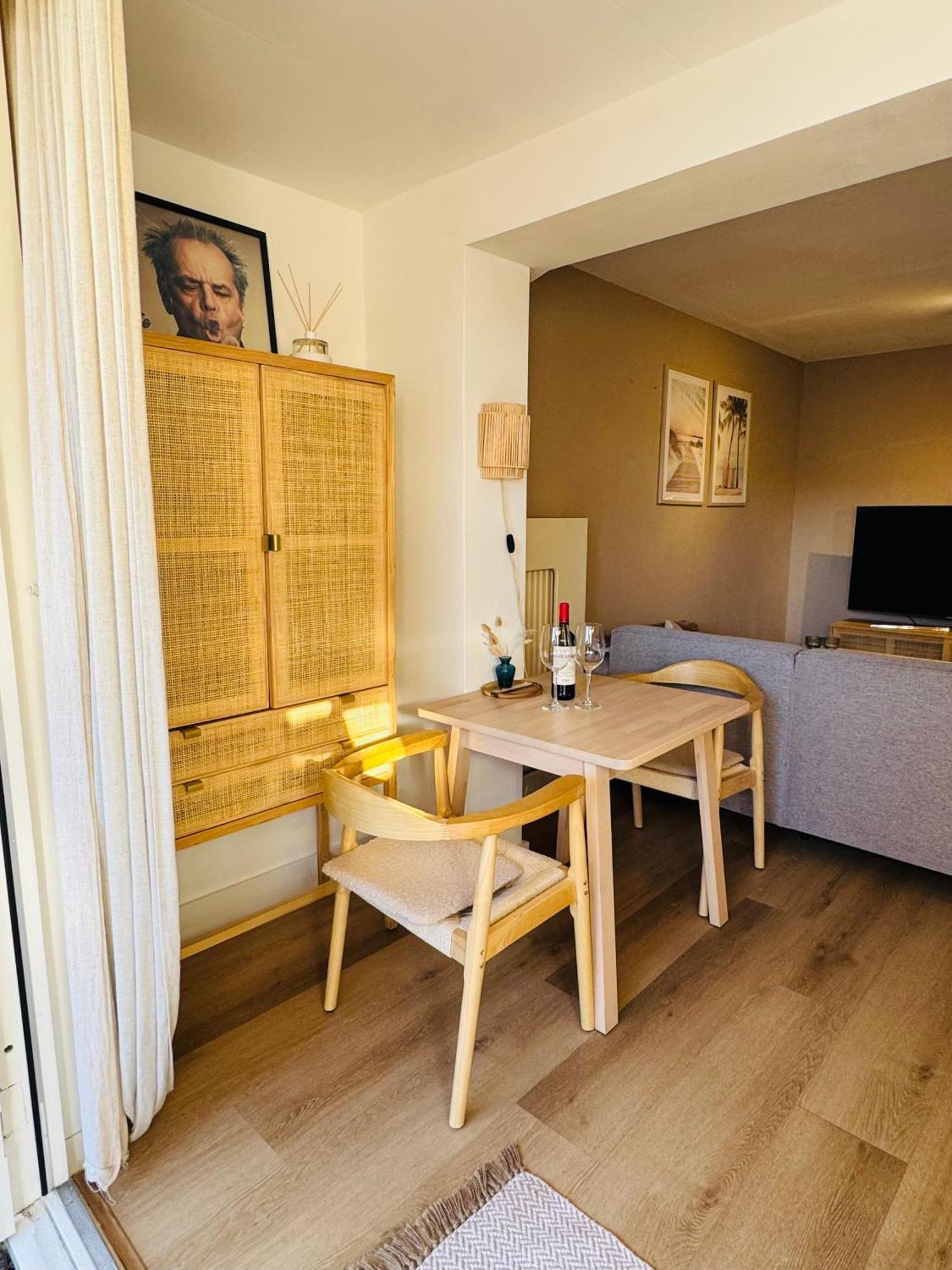 Hello Noordwijk - Souterrain Hoogwakersbosstraat 6 Apartamento Exterior foto